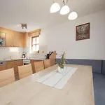 Manuela شقة *